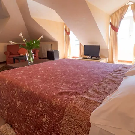 Aquadolce Hotell 3*